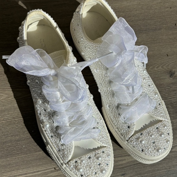 White bedazzled pearl platform converse - Picture 4 of 7